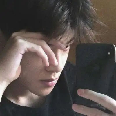 夏子衿混网兄弟男生头像靓仔
