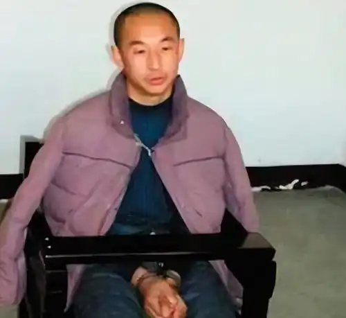 1996年18岁少年被执行枪决,9年后凶手离奇出现,法院对不起
