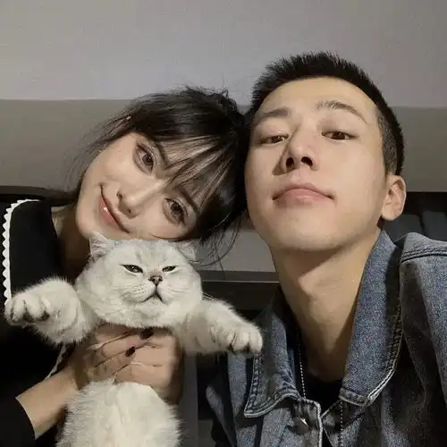 头像看到这些情头你还不想恋爱吗
