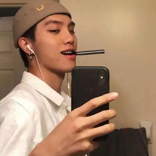 头像送你好多好看头像宝
