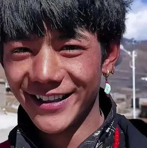 丁真

