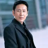 稳重真实男人图片微信头像图片大全
