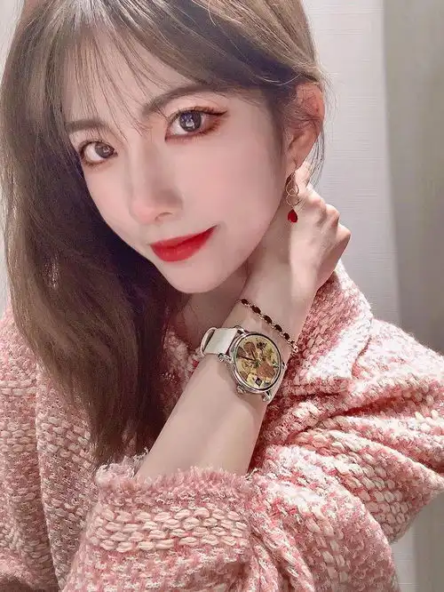 几款适合送女友上班用的配饰礼物
