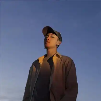 qq非主流头像男生伤感,最痛的距离就是在我心中
