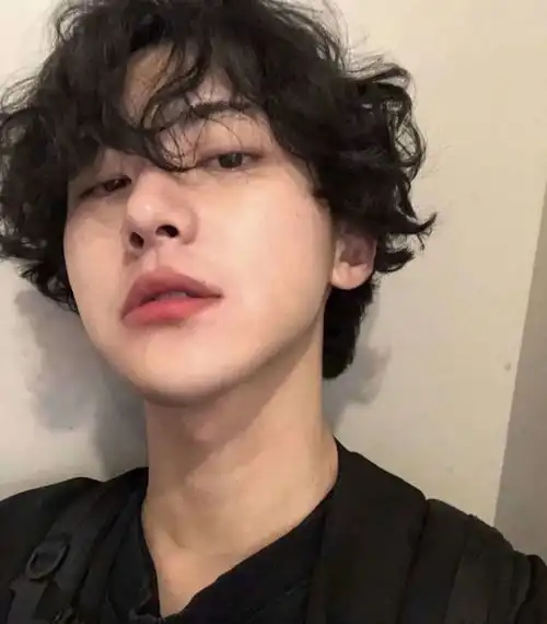 男生头像高级孤独男生头像
