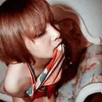 非主流欧美范头像习惯了一个人面对所有
