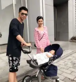冯巩女儿被网友称娱乐圈最干净的女艺人,初吻都是老公的
