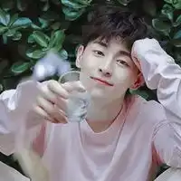qq邓伦头像男明星邓伦qq可爱头像

