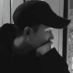 黑白男生头像年少有为

