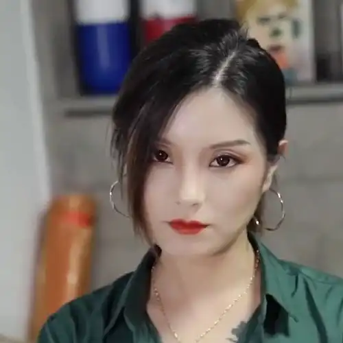 老板要和别的男人单独出差,帅哥找老板理论,老板反应太霸气了
