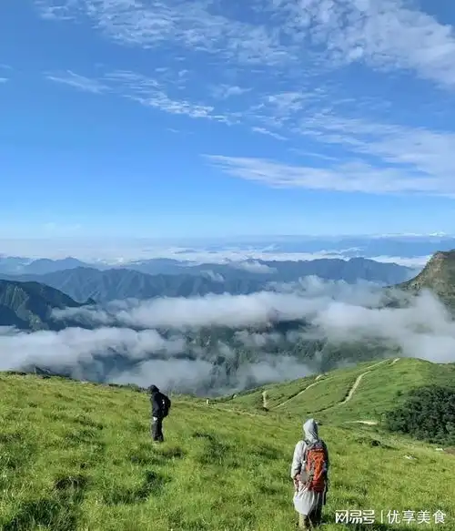 去不了武功山那就去望洲顶,光爬上去就让人豁然开朗,屏保级风景

