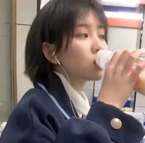 也许,我从来没有真正放下你
