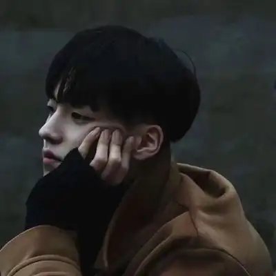 ins超火男头其实我很温柔
