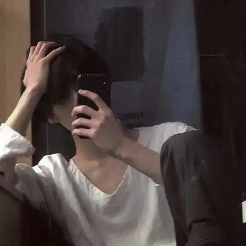 男生头像上天派给我的任务是待你温柔呀
