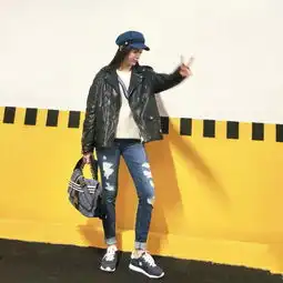 在欧阳娜娜衣橱,发现了79块的帽子和100多的裤
