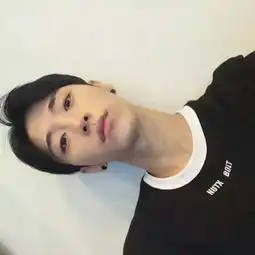 可以把我这张照片移正来谢谢
