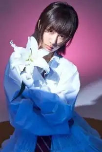 杨紫终于不演甜美剧了,新剧化身霸气女强人,看到男主收视率稳
