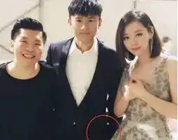 男明星人品如何,全看他们手放哪,马天宇牵裙子,陈伟霆抢麦克
