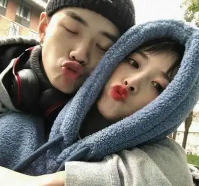 一个男生越来越爱你,他就越会有这3种行为,遇到真是三生有幸
