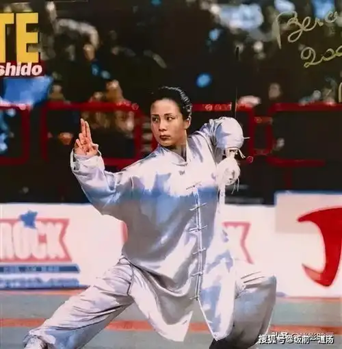 37年前的武侠神作,不输李连杰少林寺,至今被奉为经典
