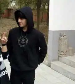 他们都是低调的炫富小能手开辆车比你房还贵
