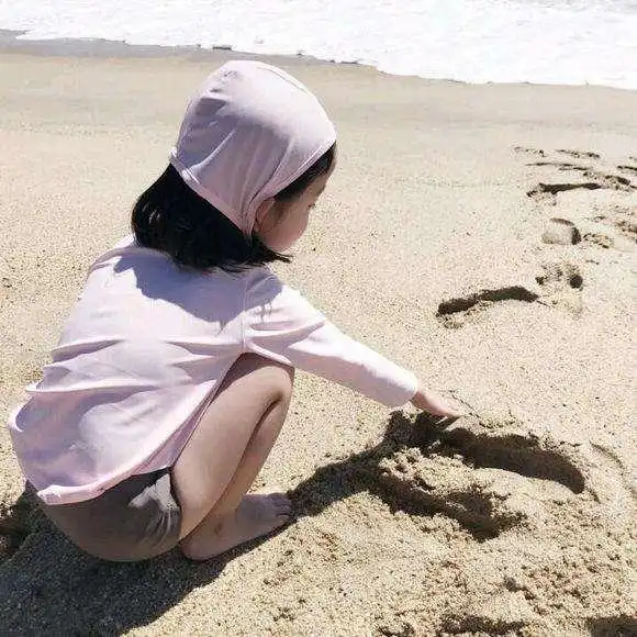 我是点外卖送的吗,男孩控诉父母重女轻男,总嫌弃自己
