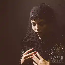 艺术印花碰撞阿玛尼红连大魔王布兰切特都被全新的armani风格迷倒
