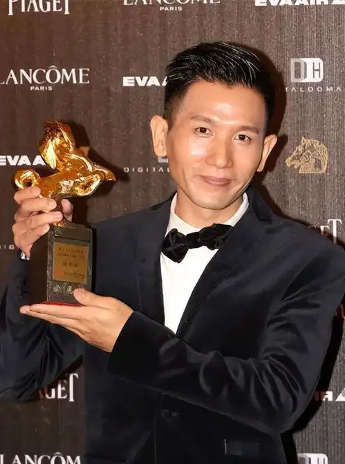 赵丽颖赵德胤恋情实锤了男方给女方带娃真是意想不到的一对儿
