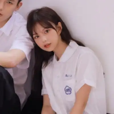 秀恩爱情侣头像真人版处处留意你的消息
