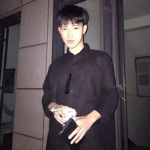 男生头像
