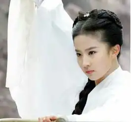 从王语嫣到小龙女再到花木兰,刘亦菲的成名史堪称传奇与经典
