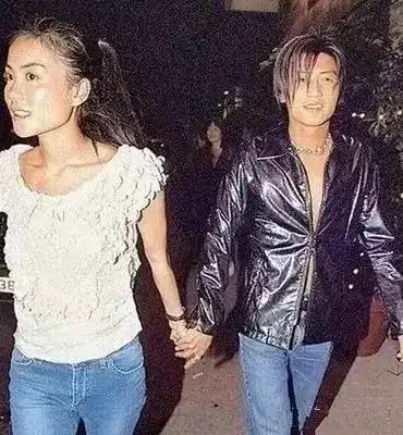 48岁邓文迪男人根本不在乎你多大,只在乎你美不美