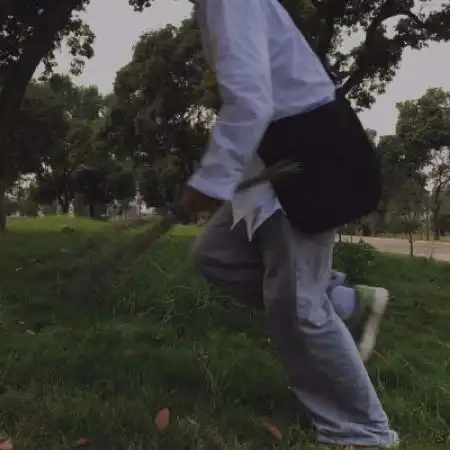 小清新文艺男头一缕阳光把梦想照亮
