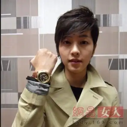 金贤重尼坤玄彬李敏镐金范韩国当红男星帅气排行榜
