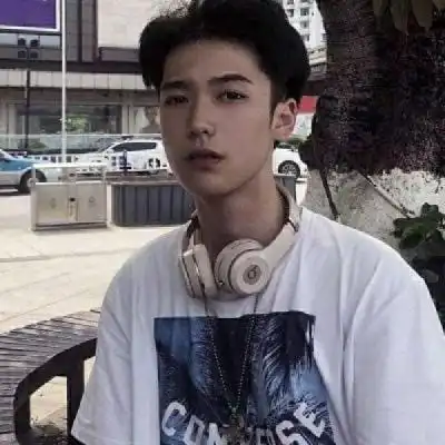 惹事端的男生头像霸气超拽不收敛可爱点

