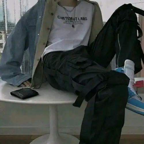 林知晚超酷气质男生部位头像
