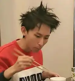 梦泪被恶搞成古风美男,老粉丝差点没认出,甚至直言不敢认领
