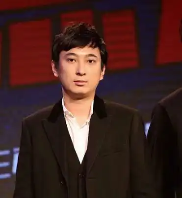 王思聪误把张靓颖当成蕾哈娜,但二人却因此结缘微博互关
