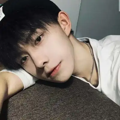 夏子衿真人文艺风男生头像风格杂.
