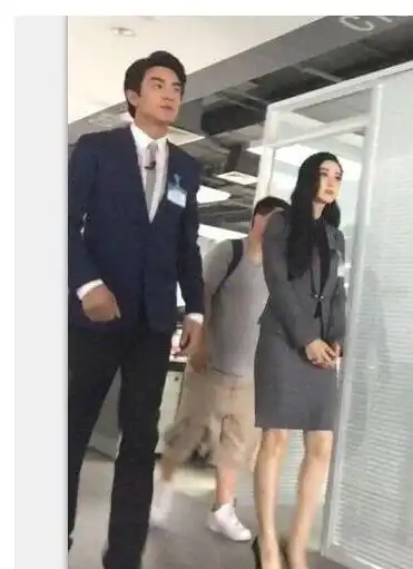 娱乐圈最被低估颜值的男人,侧脸好绝,网友请给我这样一个狗子
