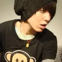 霸气十足帽子系列帅气男生头像
