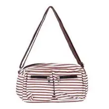 2013新款欧美风复古骷髅头铆钉包黑色大包链条包夜店包
