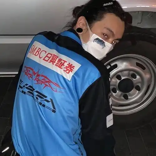 最新男头像
