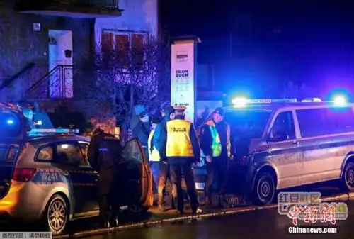 广西12岁少年玩密室逃脱吓到住院未成年人玩密室逃脱合不合适

