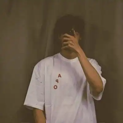 夕白丨个人挺喜欢的一种风格,分享男生头像我要个性网
