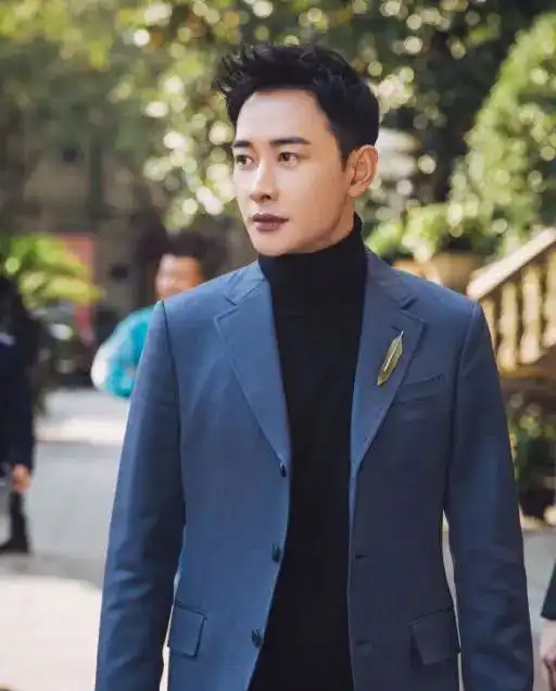 9年前,传被苗圃甩,迎娶唐嫣,揭罗晋黑白头像藏着的秘密
