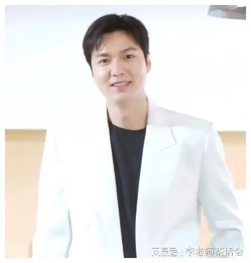 同样40岁中年男星,结婚和没结婚的区别,看李栋旭玄彬合照就知道
