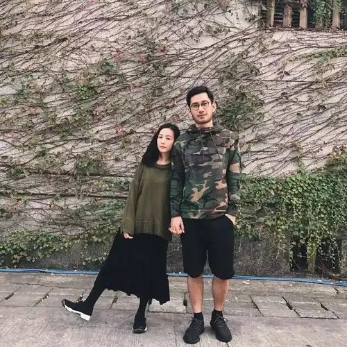 每个故事都藏有一份简单的爱
