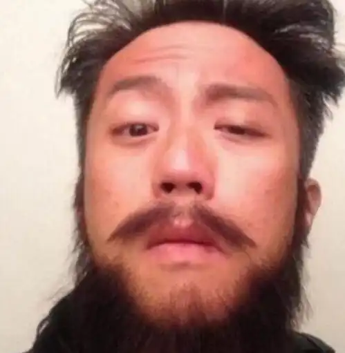 男星留胡子就像整容,王宝强帅到了巅峰,陈坤就像换了一张脸
