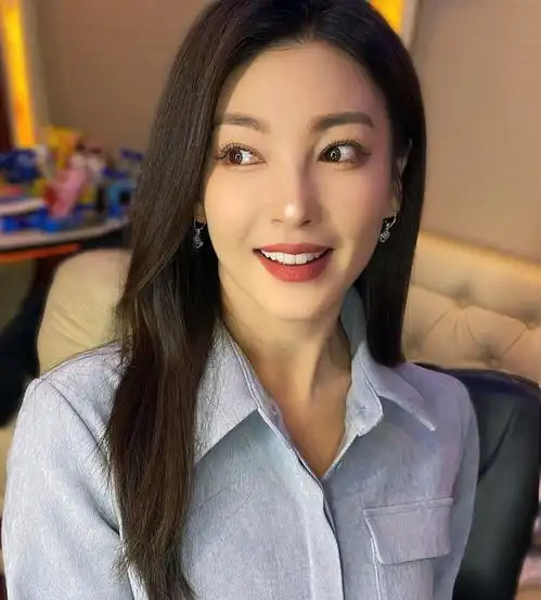 女生变美从细节开始坚持做到这5点,悄悄蜕变气质大不同
